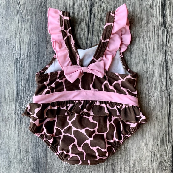 12 month baby girl one-piece swimsuit - The Children’s Place - giraffe print - Picture 3 of 5